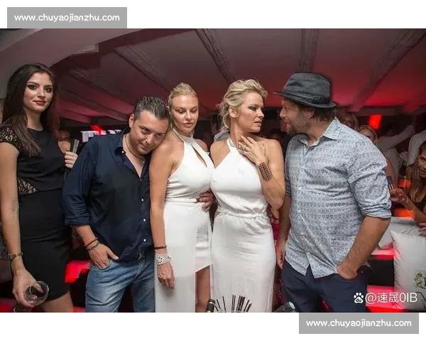 特里皮尔被曝与成人女星夜店密会至凌晨 婚姻破裂细节曝光 特里皮尔被曝与成人女星夜店密会至凌晨 婚姻破裂细节曝光