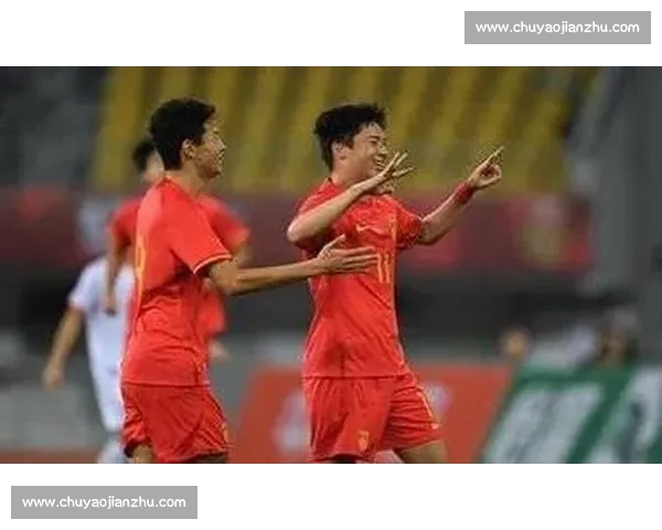 留洋小将刘锦程西海岸试训获好评,中场新星崭露头角 留洋小将刘锦程西海岸试训获好评,中场新星崭露头角