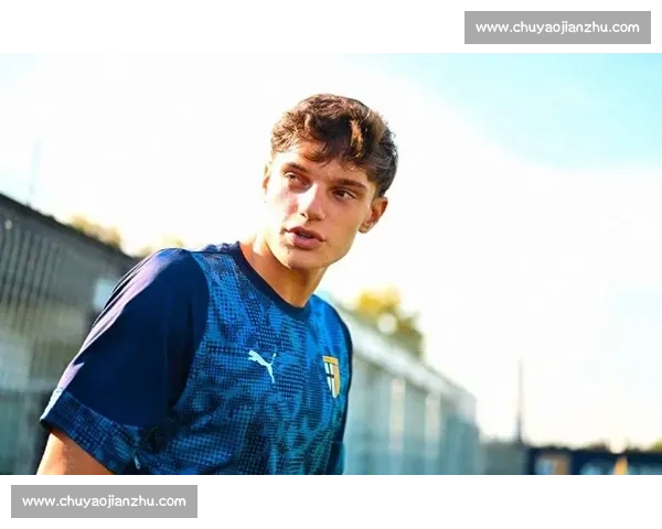 帕尔马总监回应莱昂尼转会风暴:留队才是 18 岁新星最优解