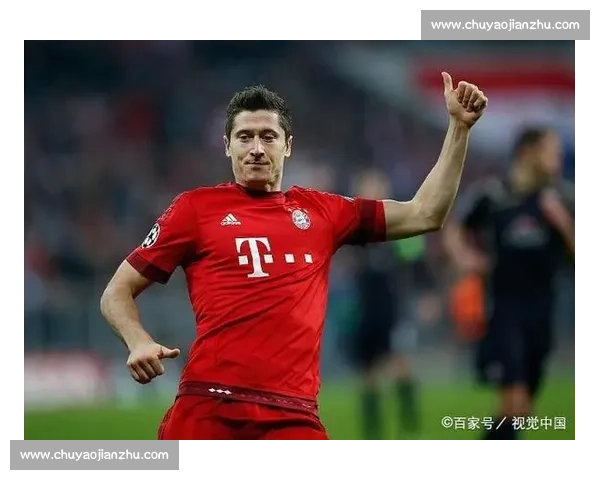 格罗西茨基：未竟的国脚梦与莱万的兄弟情仇